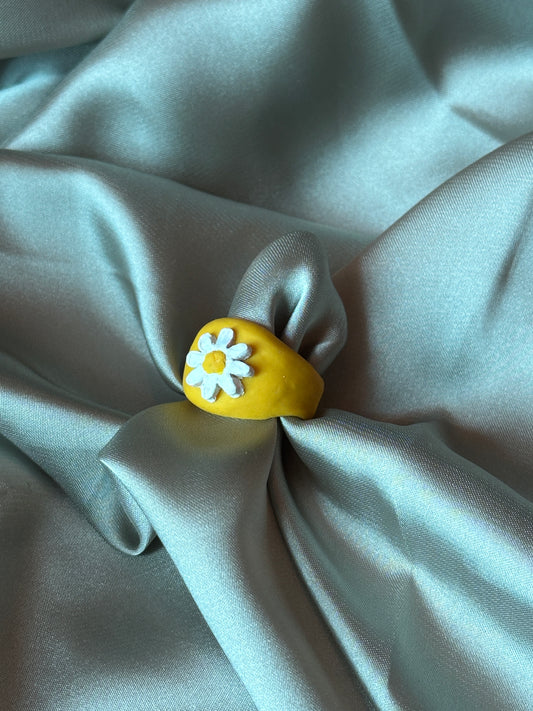 Daisy Pop Ring - Yellow